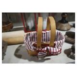 1999 LONGABERGER BASKET