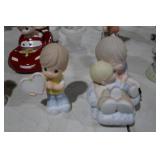 NICE VINTAGE PRECIOUS MOMENTS