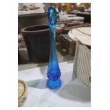 VINTAGE FENTON COLONIAL BLUE HOBNAIL SWUNG BUD VAS