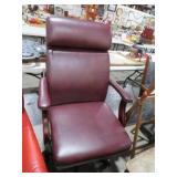 BURGANDY LEATHER ROLLING OFFICE CHAIR