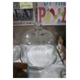 GLASS DISPLAY DOME