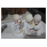 NICE VINTAGE PRECIOUS MOMENTS