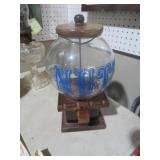 NICE WOOD& GLASS NUT DISPENCER