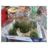 TEMPATATIONS OLD WORLD ICE TEA GRN GLASS PITCHER/G