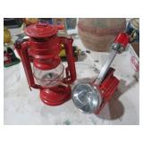 VINTAGE FLASHLIGHT & BARN LANTERN
