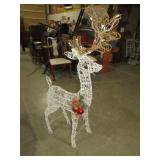 LIGHTED OUTDOOR CHRISTMAS REINDEER - WORKS