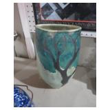 BEAUTIFUL ART POTTERY VASE