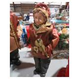 WOMAN CAROLER W/ VIOLIN