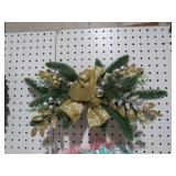 GOLD/SILVER CHRISTMAS WREATH