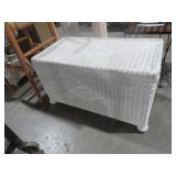 WICKER LIFT TOP BLANKET BOX
