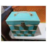 VTG 45 RECORD HOLDER W/ RECORDS