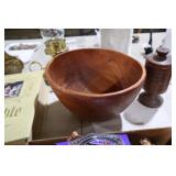NICE WOOD MIXING BOWL