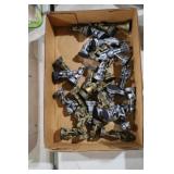 VINTAGE KNIGHTS CHESS PIECES