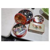 VINTAGE BUTTONS IN OLD TINS