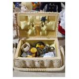 JEWELRY BOX W/ CONTENTS