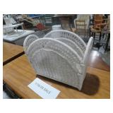 WHITE WICKER MAGAZINE HOLDER