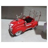 DIE CAST KIDDIE CAR FIRE ENGINE