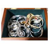 JEWELRY BOX W/ CONTENTS