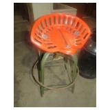 INDUSTRAIL STOOL W/ TRACTOR SEAT