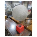 MID CENTURY LUCITE SPAGHETTI TBL LAMP