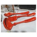 CERAMIC MID CENTURY KITCHEN UITENSIL WALL DECOR