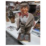 VINTAGE GOLFER STATUE