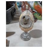 WALLACE METAL ORNATE SWAN EGG MUSIC BOX