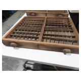 ANTIQUE WOOD PRINTERS TRAY