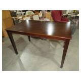 BEAUTIFUL CHERRY FINISH TABLE
