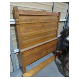 ANTIQUER OAK FULL SIZE BED WITH RAILS