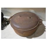 CAST IRON BEAN POT