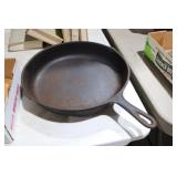 LARGE CAST IRON SKILLET