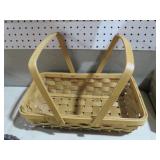 VTG STYLE WOVEN WOOD 2 HANDLE BASKET