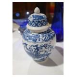 MID CENTURY GINGER JAR JAPAN