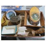 COLL. VTG ASHTRYS, NAPKIN HOLDER & MISC