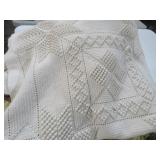 CHENILLE STYLE WHITE QUEEN SZ BED SPREAD