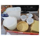COLL. VTG TUPPERWARE