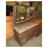 ANTIQUE 4 DWR DRESSER W/ MIRROR