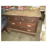 ANTIQUE 4 DWR CHEST