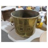 NICE BRASS BUCKET WITH HANDLE