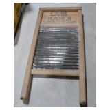 VTG WOOD & METAL WASHBOARD