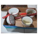 COLL. VINTAGE ENAMELWARE
