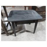 SOLID WOOD PAINTED SIDE TABLE