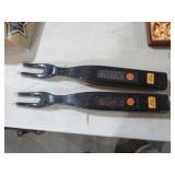 PAIR OF BATTERY OPERATED TEMPERATURE FORKS