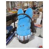 BASKET WITH EASTER BUNNY