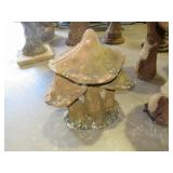 CONCRETE GARDEN MUSHROOM