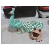 MID CENTURY CERAMIC PEACOCK & FROG SCRUBBY HOLDER