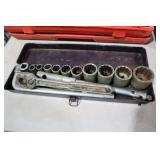 VINTAGE SOCKET SET