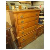 SOLID WOOD 5 DWR CHEST ON CHEST
