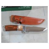 DECORATIVE  FIXED BLADE HUNTING KNIFE W/ SHEATH